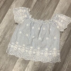 Embroidered Hollister top